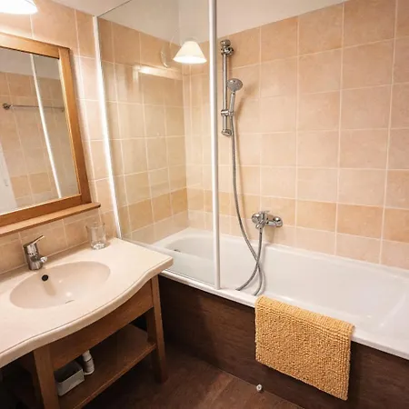 Duplex Pour 2-4 Personnes A - Piscine - Terrasse - Parking - Campagne - Lot-et-garonne - Draps Inclus Monflanquin